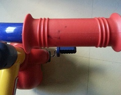 Marks on Handle.jpg Marks on Handle.jpg