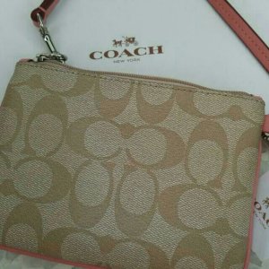 wts authentic coach
