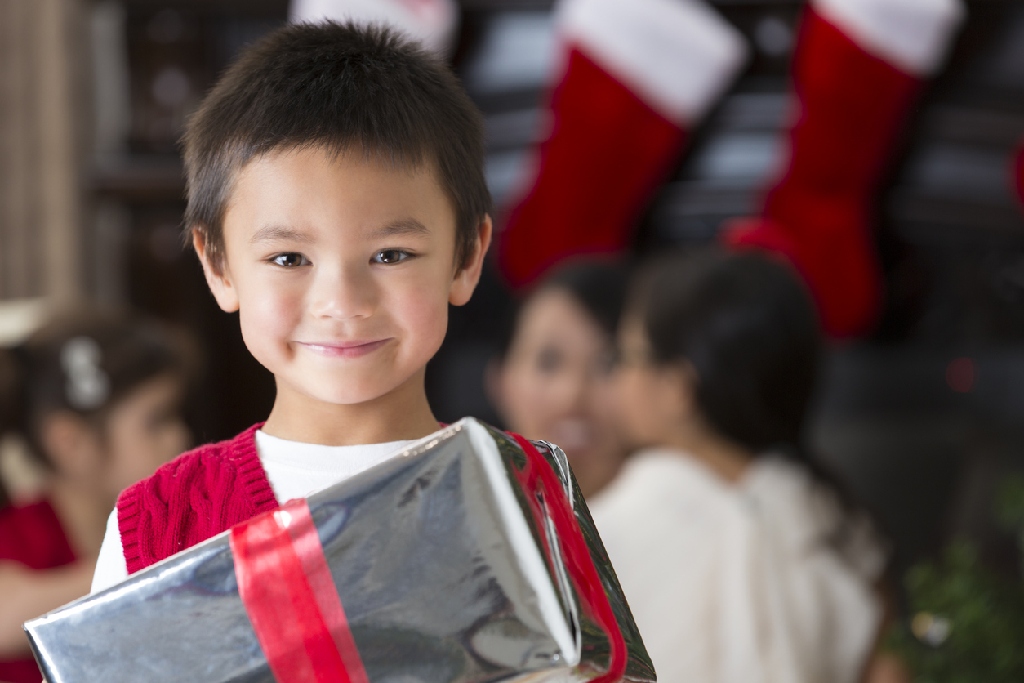 50 Awesome Christmas Gift Ideas (That Aren’t Toys) For Kids in Singapore