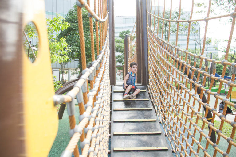 Admiralty Park - suspension-bridge