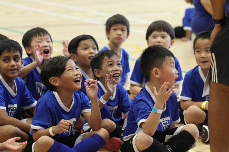 sports-academies-for-kids-football-f17-768x512.jpg