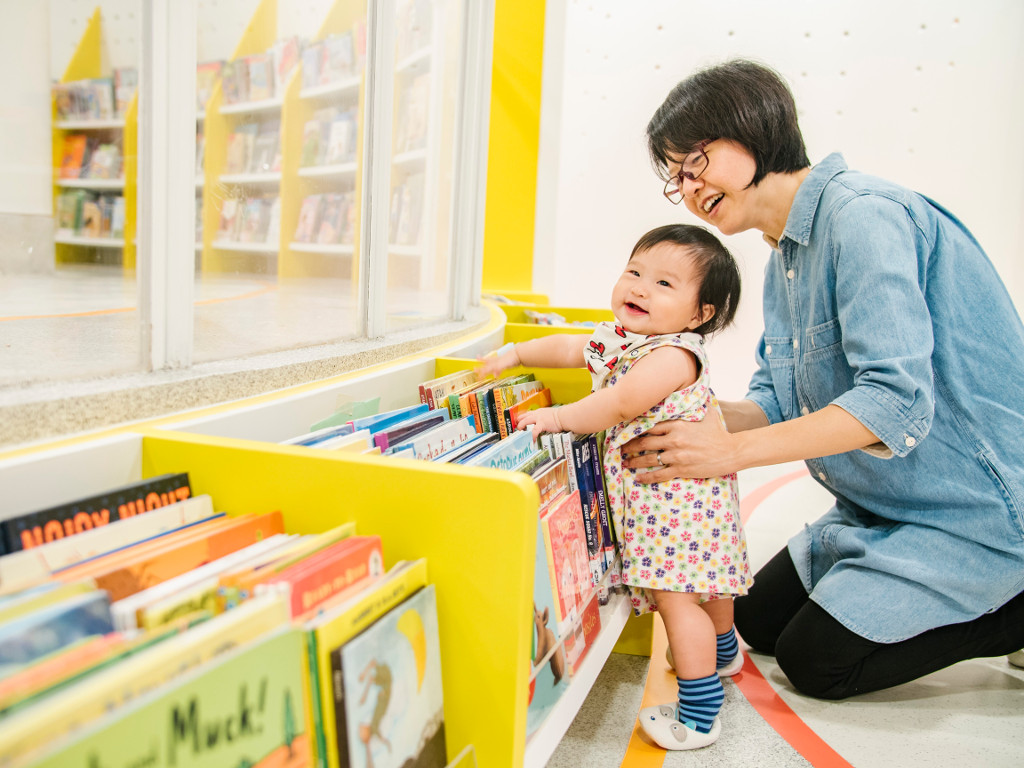 Kids library. Singapore Kids. World Reader friendly Libraries.