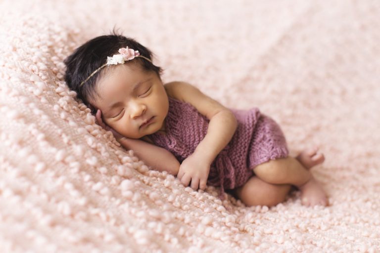 adorable-baby-blanket-1442005-768x512.jpg