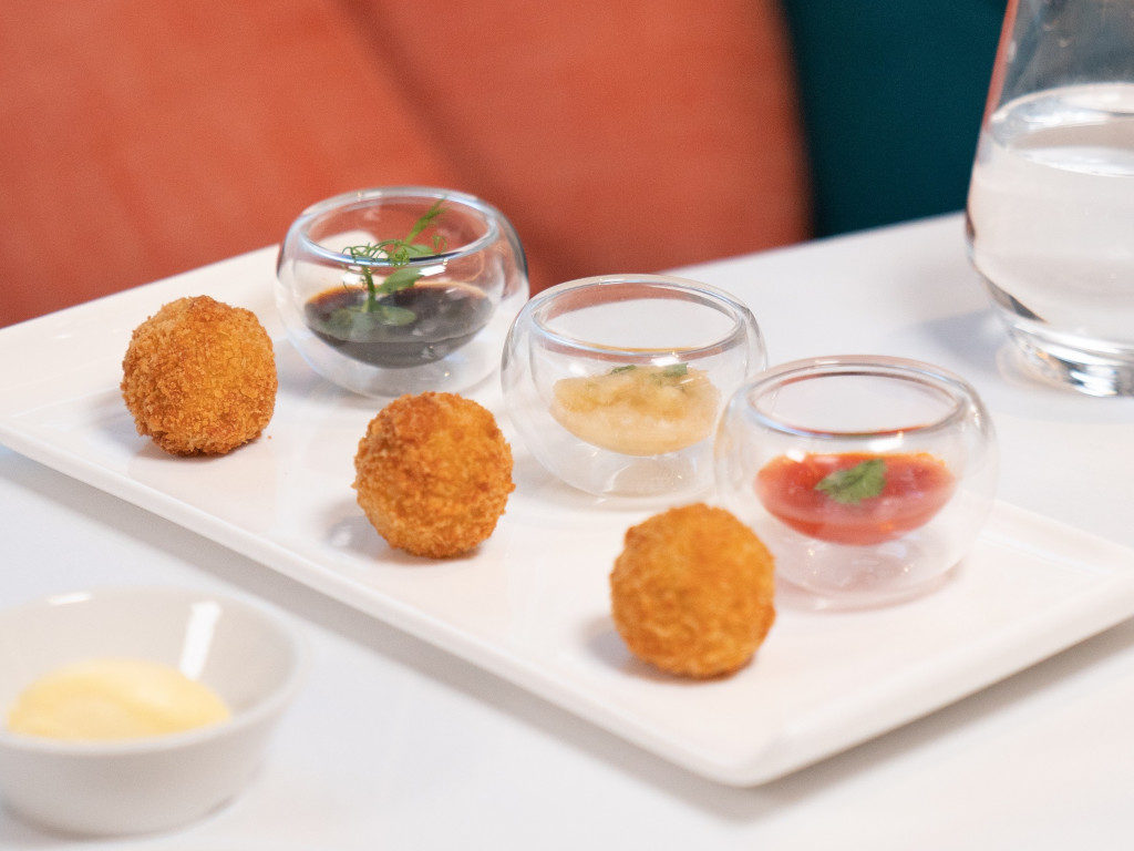 5. Tablescape, Grand Park City Hall