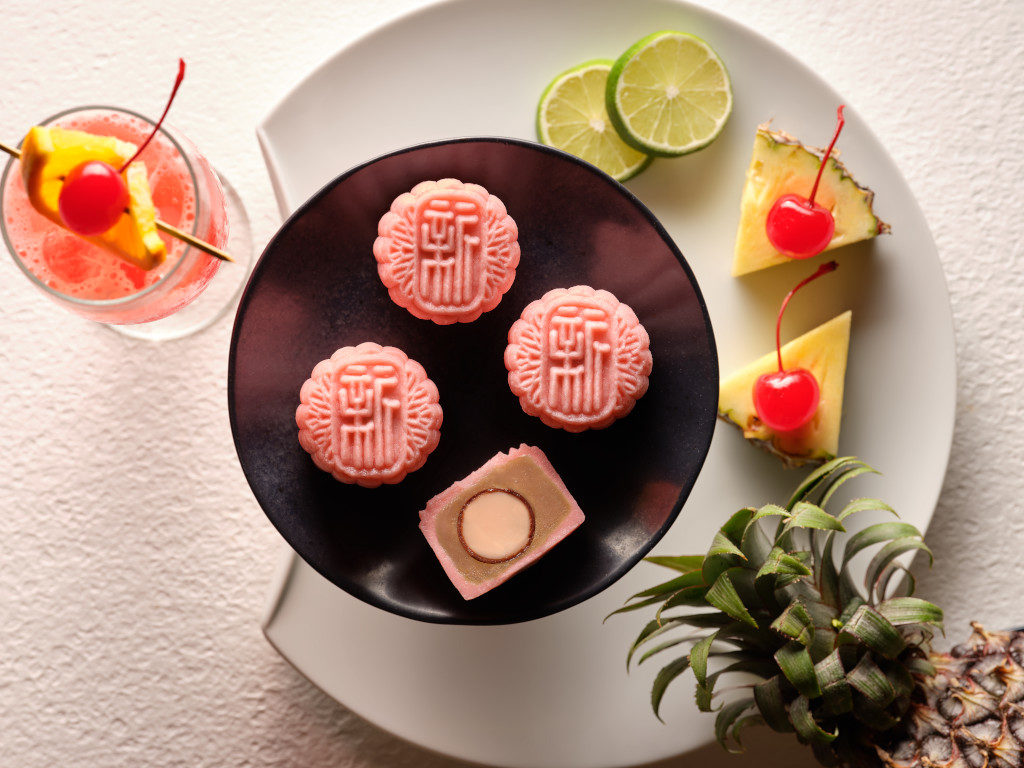 holiday inn singapore atrium mooncakes 2019