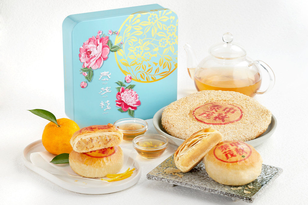 thye moh chan mooncakes