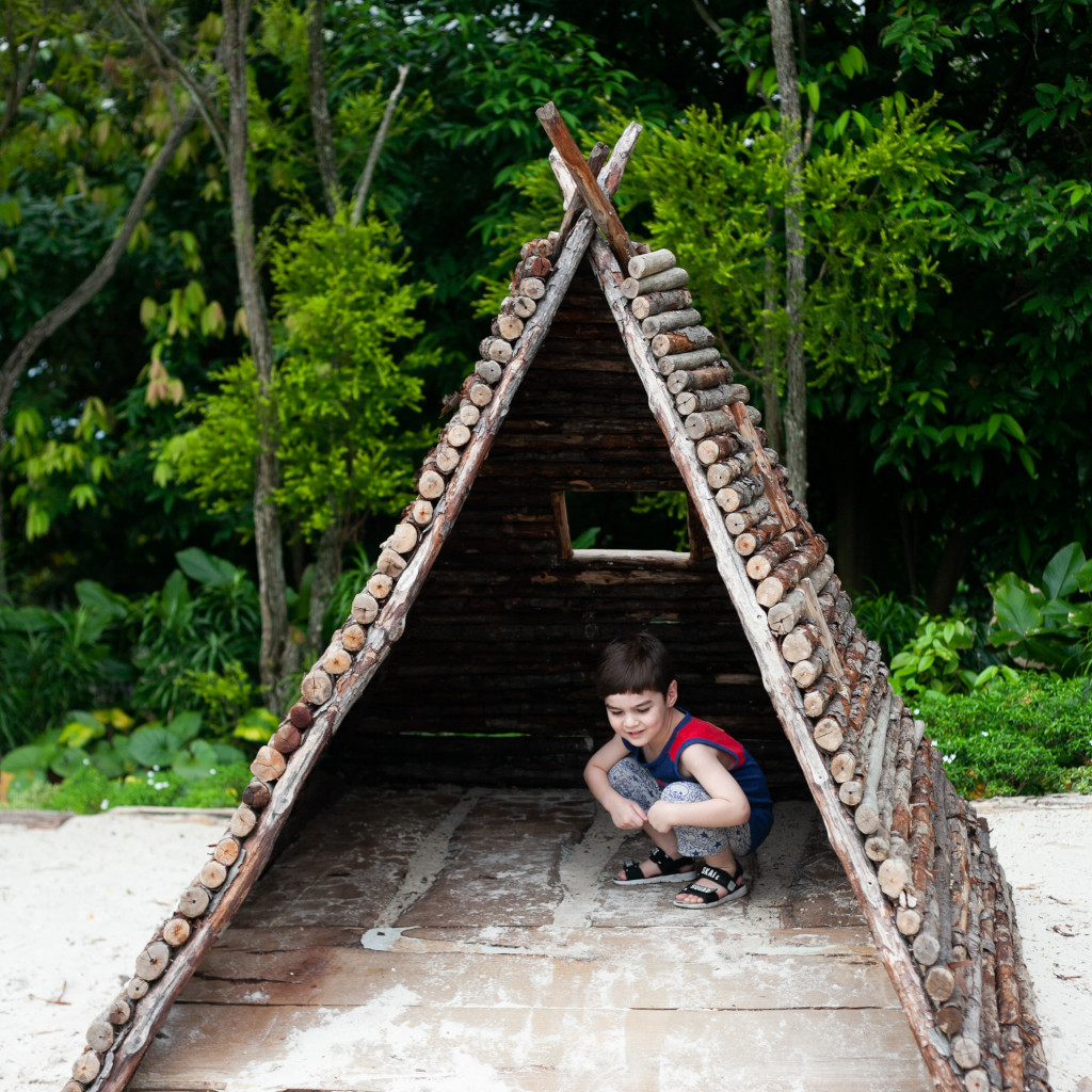HortPark-Nature-Playgarden-The-Building-Huts