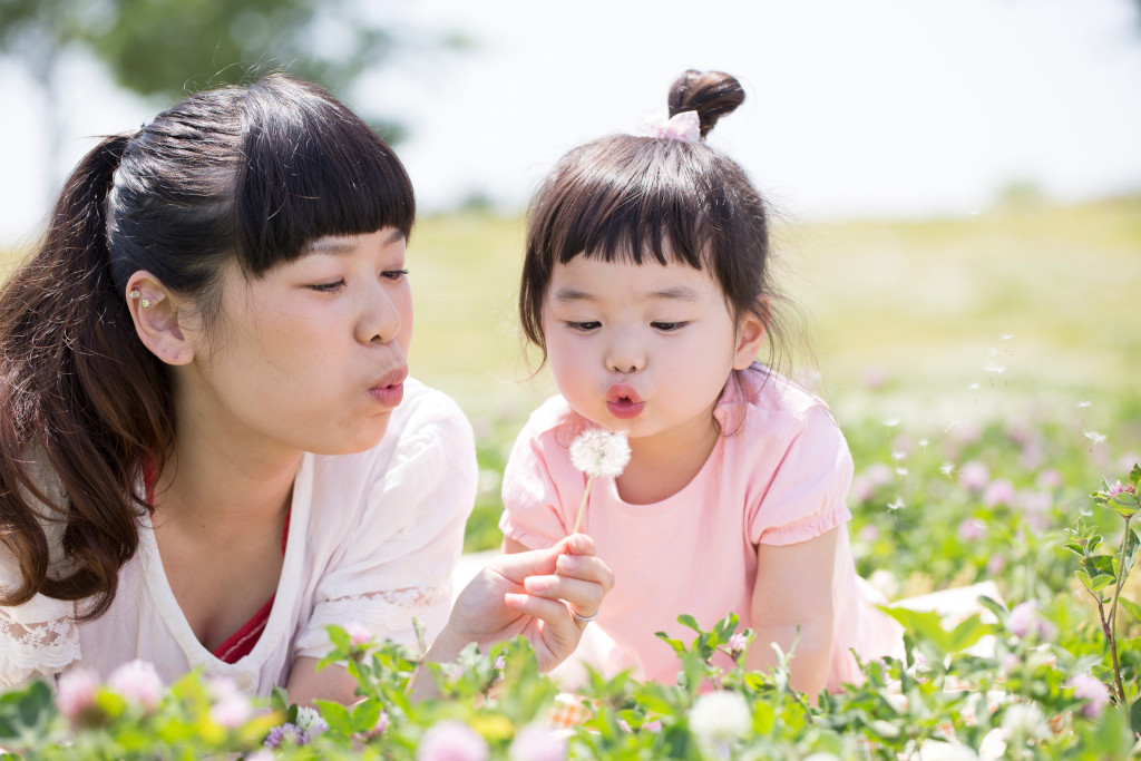 mum and daughter in the park