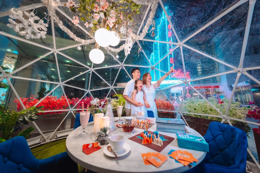 Dome dining at Capitol Singapore