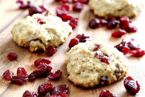 healthy-cranberry-oatmeal-cookies (1).jpg
