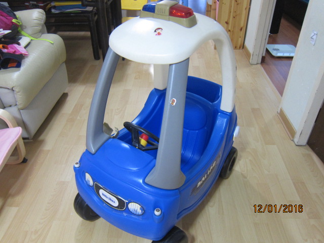 little tikes police car with lights and siren