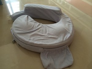 nursing pillow 1.JPG