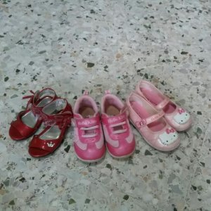 3pairs_toddler_shoes_for_token.jpg