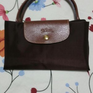 bn_longchamp_medium_short_handle_brown_1456359100_f5909d76.jpg