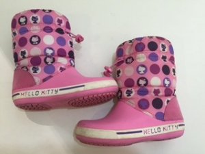 crocs hello kitty boots