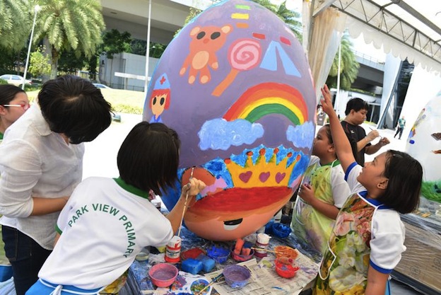 The Great Egg-Venture Giant Eggs Mass Painting Media Preview - Parkview Primary School 2