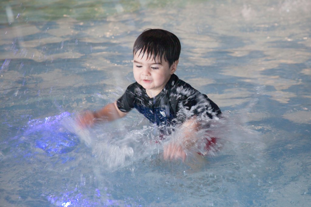Splash@Kidz Amaze Indoor Water Playground wading around