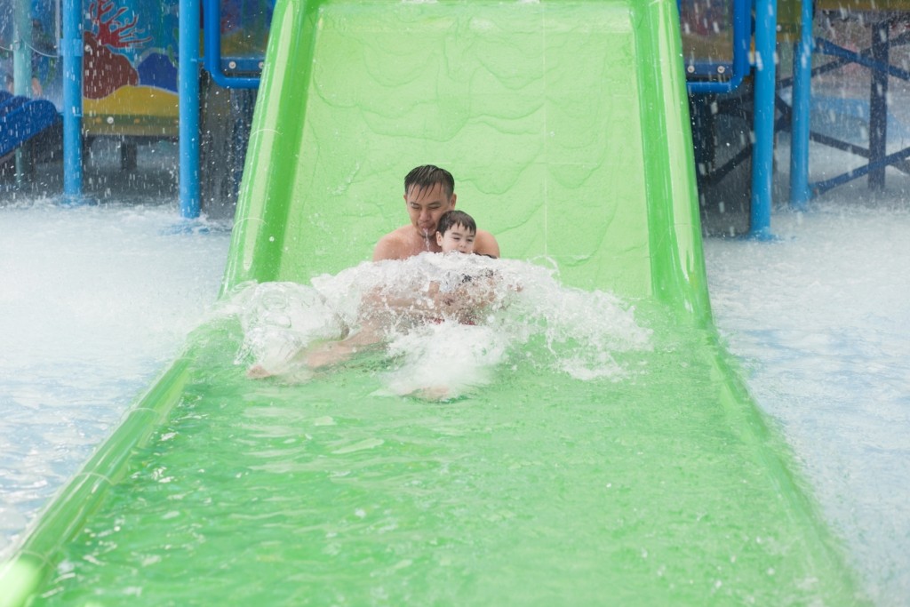 Splash@Kidz Amaze Indoor Water Playground communal slide landing