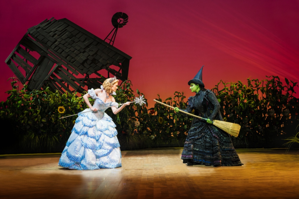 wicked-elphaba-glinda