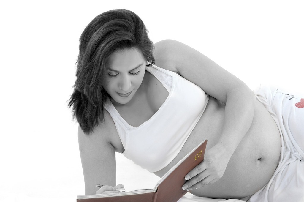pregnant reading