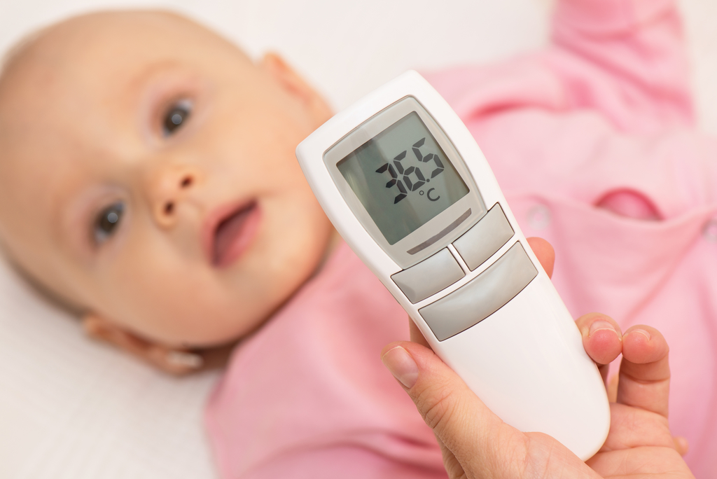 Measuring baby's temperature
