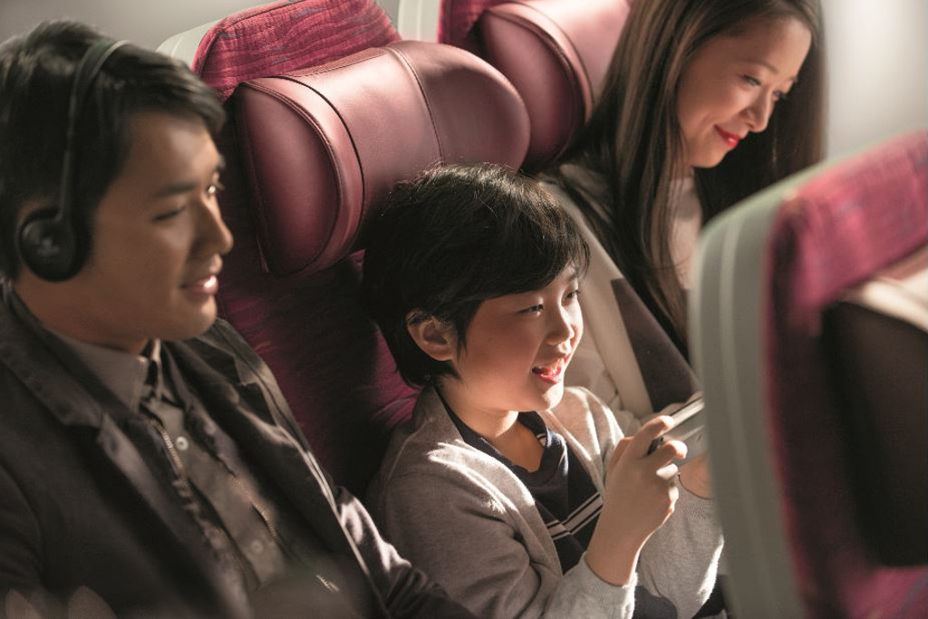 family-friendly airlines - qatar airways