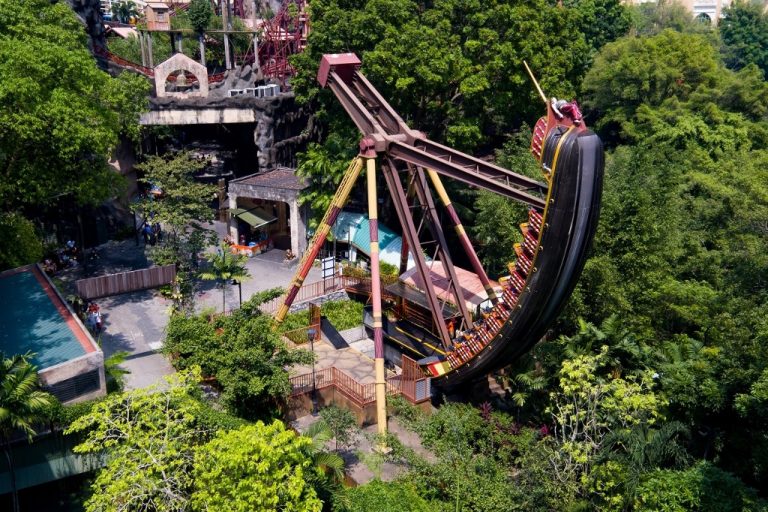 sunway lagoon - pirate's revenge