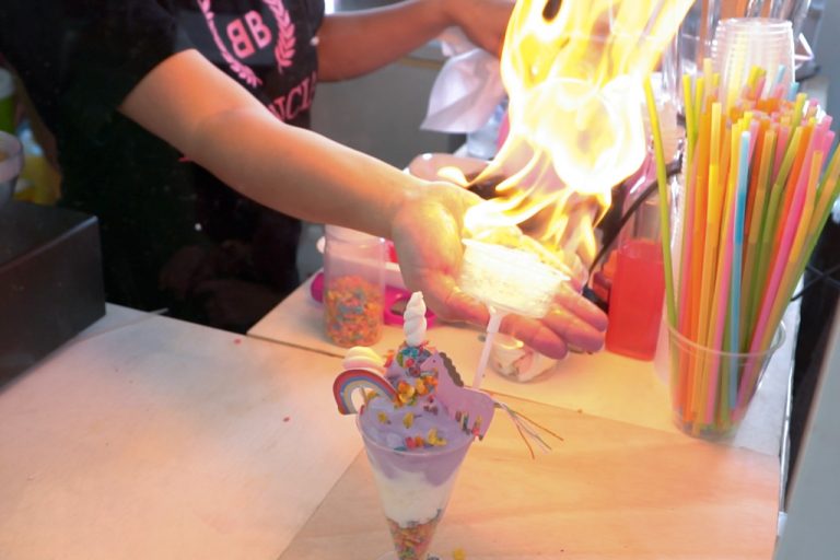 Geylang Serai Ramadan Bazaar 2018 - Flaming-Unicorn