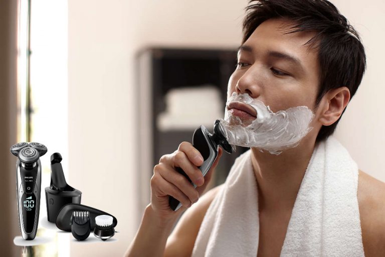 Christmas gifts for dads - Philips Shaver 9000