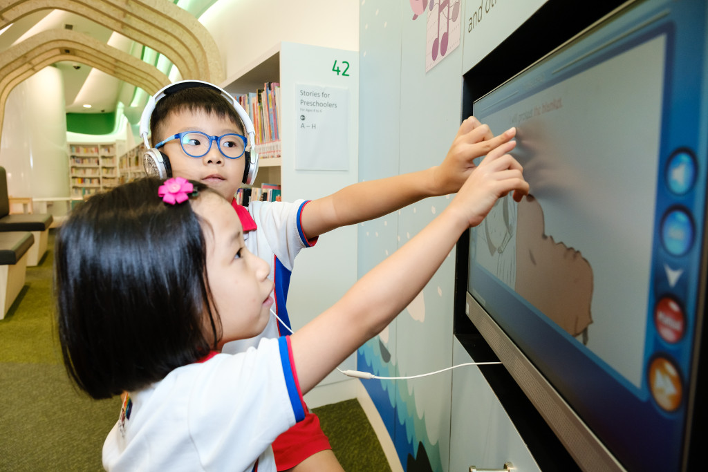 kid-friendly libraries in Singapore - tumblebooks