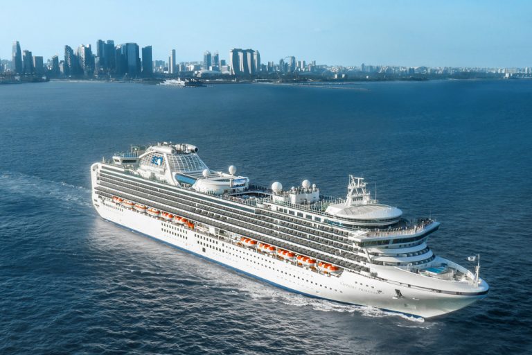 family cruises - sapphire princess