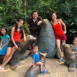 MotherOfSingapore-Junia-Tan-family-at-the-zoo