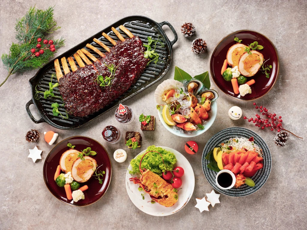 Christmas feasts 2020 - Crowne Plaza Changi Airport