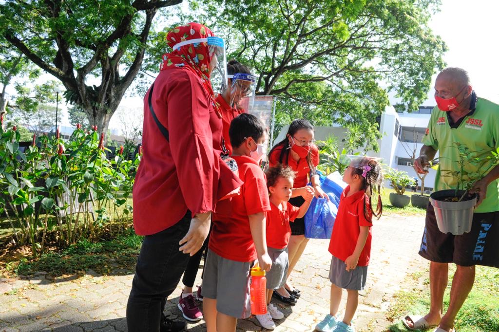 Red Schoolhouse @ PUB Recreation Club - outdoor learning