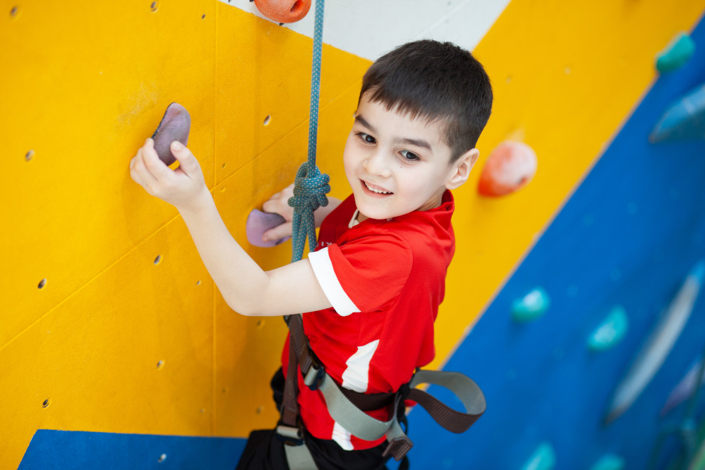 Elliott tries rock climbing for kids