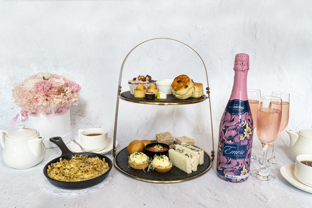 A Royal Afternoon Tea Set – The Marmalade Pantry