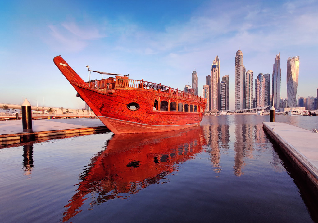 Marina Sightseeing Cruise with Tour Dubai