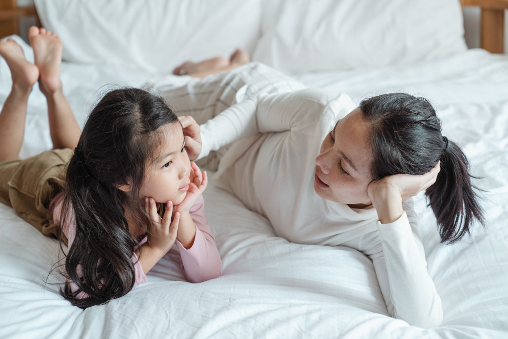 mother practising developmental equity with daughter