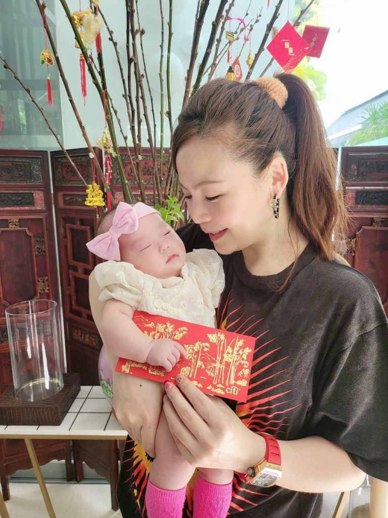 pregnant at 45 - Andrea Chow and baby Jazelle at CNY