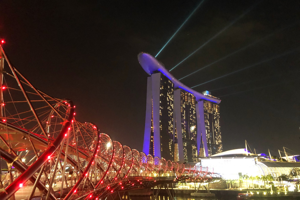 Helix Bridge