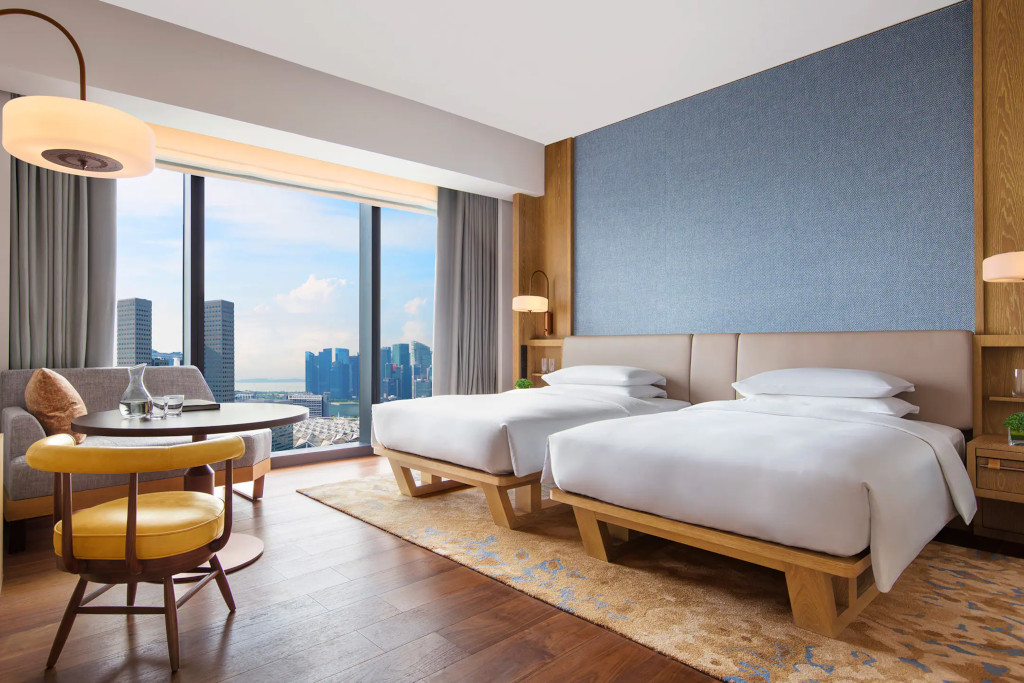 2 Twin Beds with Sea View, Deluxe at Andaz Singapore