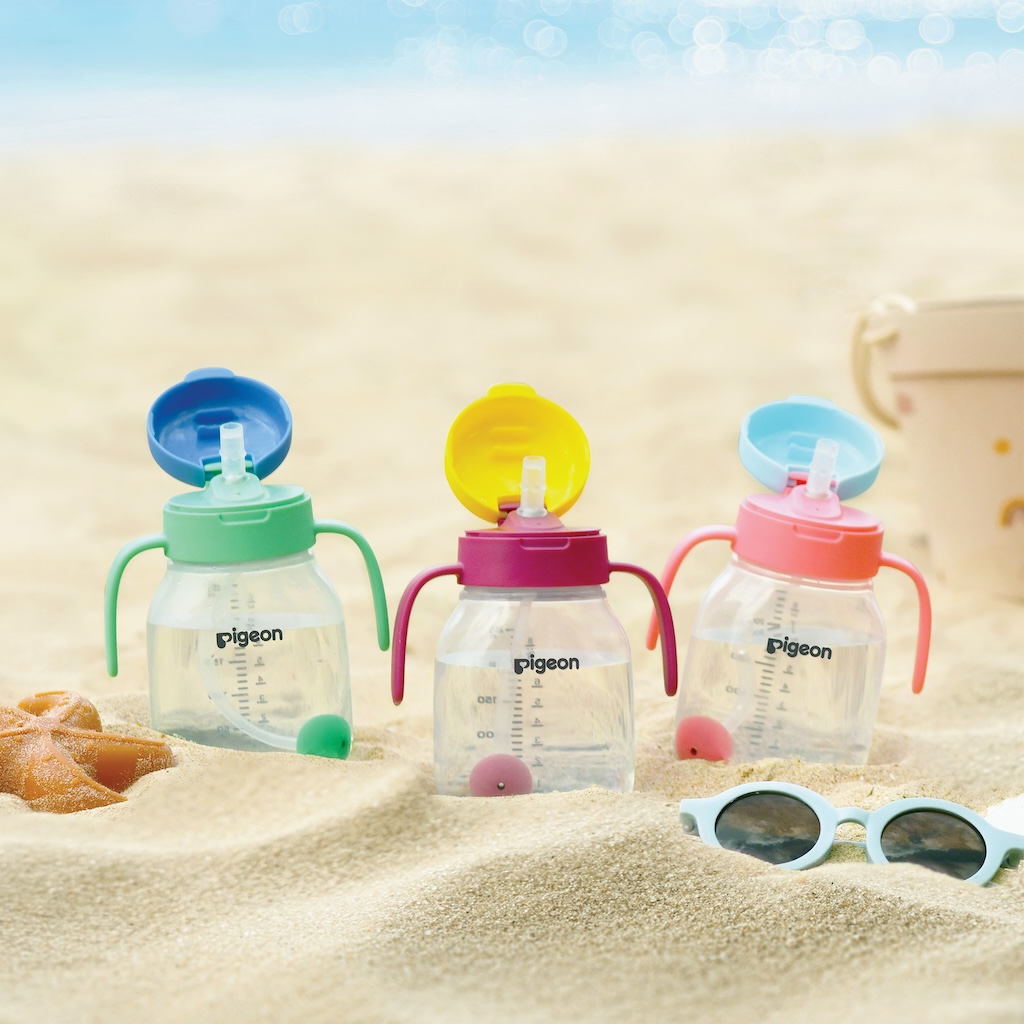 Pigeon StarTouch™ Straw Cup with Gravity Ball.
