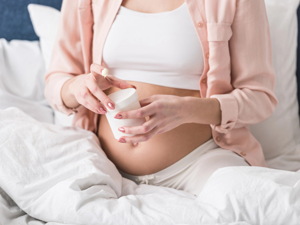 Pregnancy skincare - Depositphotos